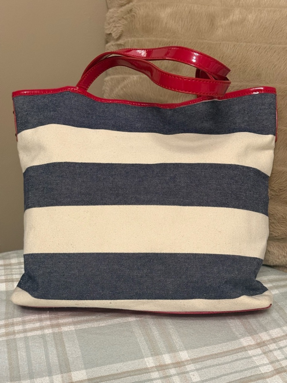 Tommy Hilfiger Nautical Stripe Canvas Tote Bag – Red Patent Trim & Lobster Claw - Picture 3 of 6